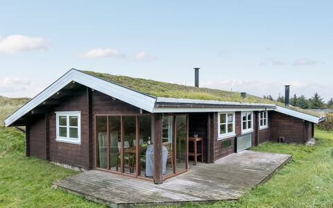 Thrym - 900M from the Sea: Sommerhus, Hus, Tag, Landdistrikt, Hjem, Hældning, Hytte, Garden Bygninger, Bjælkehytte