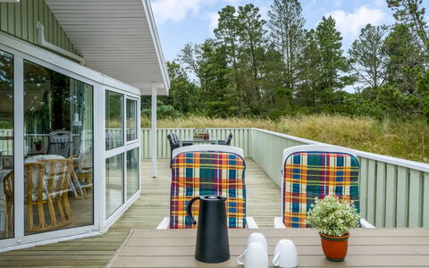 Mila - 750M from the Sea: Sommerhus, Hjem, Hus, Tag, Veranda, Estate, Sidespor, Garden Bygninger, Stuehus, Gård