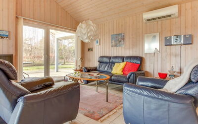 Abelone - 150M from the Sea