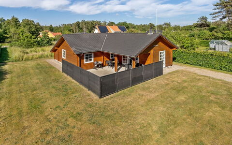 Brigitta - 1.5Km from the Sea