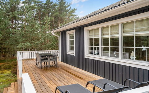 Syrine - 300M from the Sea: Tag, Hus, Hjem, Sommerhus, Sidespor, Estate, Indkørsel, Garden Bygninger, Gård, Skur
