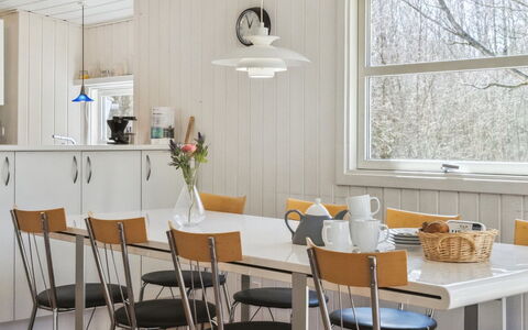 Nicklas - 2Km from the Sea: Svømmepøl, Udendørs Møbler, Møbel, Udvej, Flise, Eco Hotel, Skygge, Stol, Fritid, Estate