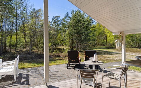 Sörine - 2Km from the Sea: Træ, Hjem, Veranda, Dæk, Hårdttræ, Tag, Bejdse, Trægulve, Eco Hotel