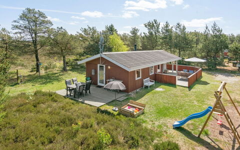 Hrefna - 350M from the Sea: Tag, Hus, Land Lot, Hjem, Sommerhus, Estate, Garden Bygninger, Skygge, Bjælkehytte, Landscaping