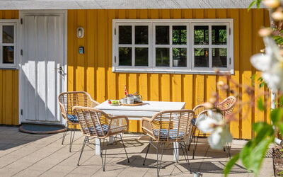 Mirla - 300M from the Sea