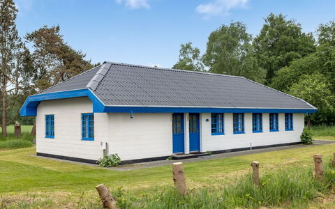 Ema - 5Km from the Sea: Træ, Hjem, Veranda, Dæk, Hårdttræ, Tag, Bejdse, Trægulve, Eco Hotel