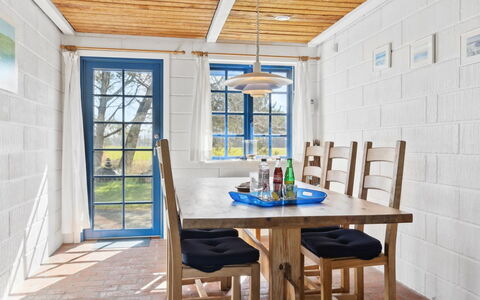 Ema - 5Km from the Sea: Træ, Hjem, Veranda, Dæk, Hårdttræ, Tag, Bejdse, Trægulve, Eco Hotel