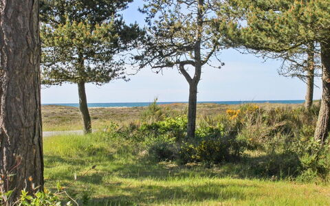 Hatem - 200M from the Sea: Træ, Hjem, Veranda, Dæk, Hårdttræ, Tag, Bejdse, Trægulve, Eco Hotel