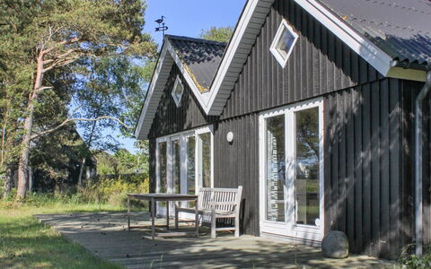 Hatem - 200M from the Sea: Træ, Hjem, Veranda, Dæk, Hårdttræ, Tag, Bejdse, Trægulve, Eco Hotel