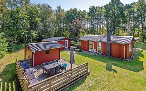 Harthe - 800M from the Sea: Svømmepøl, Udendørs Møbler, Møbel, Udvej, Flise, Eco Hotel, Skygge, Stol, Fritid, Estate