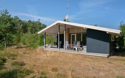 Adelisa - 600M from the Sea