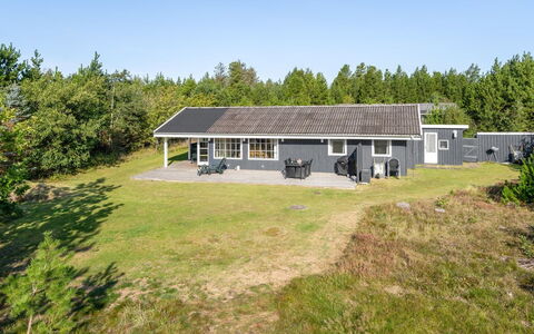 Dorith - 400M from the Sea: Arkitektur, Tag, Hjem, Kompositmateriale, Dagslys, Sidespor, Indkørsel