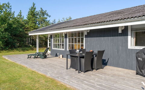 Dorith - 400M from the Sea: Arkitektur, Tag, Hjem, Kompositmateriale, Dagslys, Sidespor, Indkørsel