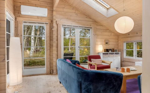 Tanas - 2Km from the Sea: Træ, Indretning, Loft, Hjem, Møbel, Værelse, Sommerhus, Stue, Hårdttræ, Couch