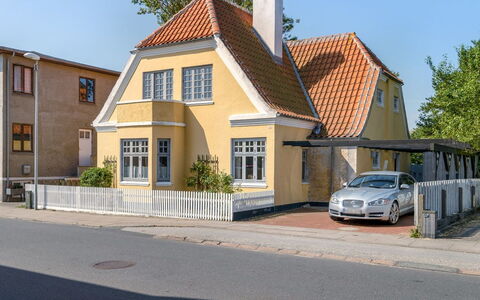 Amila - 425M from the Sea: Bygning, Boligområde, Hus, Hjem, Tag, Facade, Arkitektur, Menneskelig Bosættelse, Sommerhus, Estate