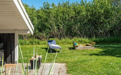 Vilmar - 1.2Km from the Sea: Græs, Grøn, Busk, Land Lot, Græs-, Have, Lawn, Bunddække, Eng