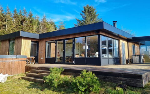 Lefke - 400M to the Fjord: Arkitektur, Tag, Hjem, Kompositmateriale, Dagslys, Sidespor, Indkørsel