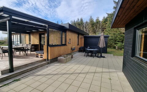 Lefke - 400M to the Fjord: Arkitektur, Tag, Hjem, Kompositmateriale, Dagslys, Sidespor, Indkørsel