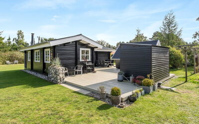 Botwith - 400M from the Sea