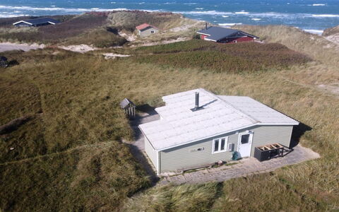 Adi - 75M from the Sea: Tag, Hus, Hjem, Sommerhus, Land Lot, Landdistrikt, Hældning, Sidespor, Garden Bygninger