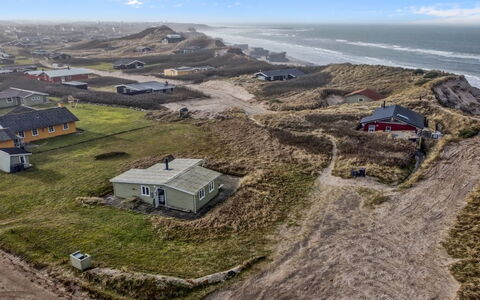 Adi - 75M from the Sea: Møbel, Indretning, Stol, Gulvbelægning, Bord, Udvej, Etage, Loft, Værelse, Eco Hotel