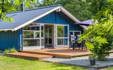 Athislus - 30Km from the Sea: Sommerhus, Garden Bygninger, Skygge, Have, Gård, Sidespor, Design, Hårdttræ, Skur, Landscaping