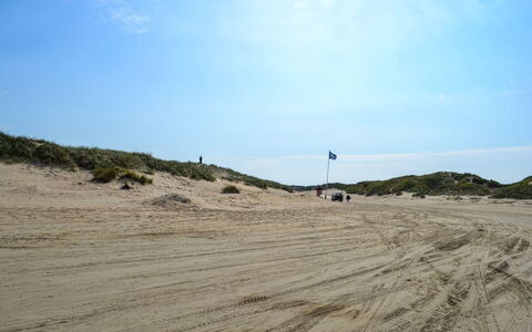 Apostol - 500M from the Sea: Blå, Busk, Sommerhus, Bunddække, Have, Estate, Skygge, Landscaping, Stuehus, Eco Hotel