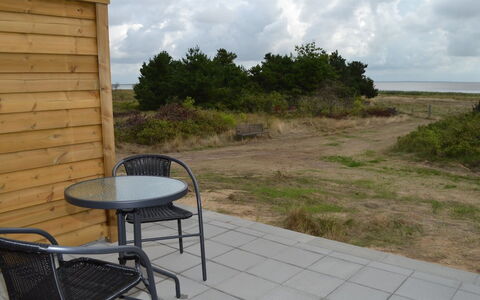 Aghnar - 5Km from the Sea: Møbel, Indretning, Gulvbelægning, Træ, Etage, Loft, Trægulve, Stol, Bord, Belysning
