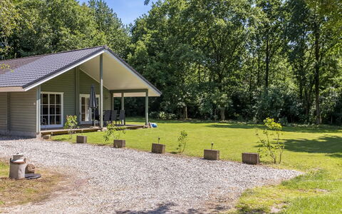 Eryka - 28Km from the Sea: Loft, Gulvbelægning, Indretning, Etage, Kompositmateriale, Møbel, Udvej, Hotel, Design, Dagslys
