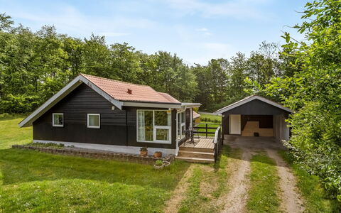 Tiia - 29Km from the Sea: Sommerhus, Hjem, Hus, Tag, Veranda, Estate, Sidespor, Garden Bygninger, Stuehus, Gård