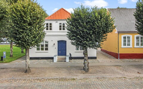 Reeta - 32Km from the Sea: Tag, Hus, Land Lot, Hjem, Sommerhus, Estate, Garden Bygninger, Skygge, Bjælkehytte, Landscaping