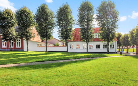 Reeta - 32Km from the Sea: Tag, Hus, Land Lot, Hjem, Sommerhus, Estate, Garden Bygninger, Skygge, Bjælkehytte, Landscaping