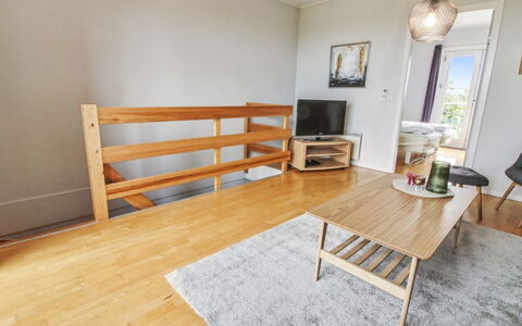 Arnulfuer: Tag, Hus, Hjem, Sommerhus, Dør, Sidespor, Dæk, Veranda, Planke, Hårdttræ