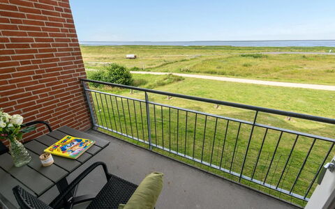 Sofija: Blå, Busk, Sommerhus, Bunddække, Have, Estate, Skygge, Landscaping, Stuehus, Eco Hotel