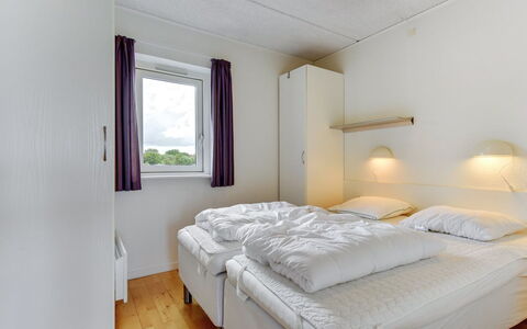 Sofija: Soveværelse, Seng, Sengetøj, Sengetøj, Loft, Etage, Bed Frame, Madras, Sovesal, Hotel