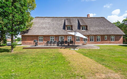 Thordis: Tag, Hus, Hjem, Sommerhus, Dør, Sidespor, Dæk, Veranda, Planke, Hårdttræ