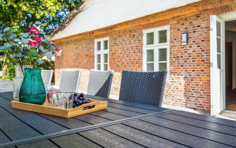 Thordis: Tag, Hus, Hjem, Sommerhus, Dør, Sidespor, Dæk, Veranda, Planke, Hårdttræ
