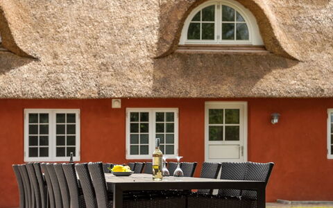Alitta - 27Km from the Sea: Tag, Hjem, Sommerhus, Sidespor, Skygge, Stuehus, Estate, Indkørsel, Garden Bygninger, Gård