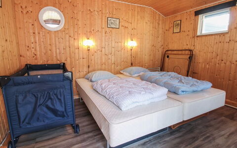 Edy - 25Km from the Sea: Svømmepøl, Ferieby