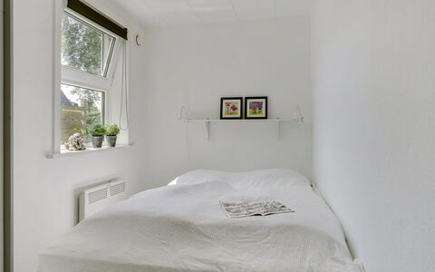 Øthi: Væg, Soveværelse, Seng, Indretning, Gulvbelægning, Etage, Loft, Sengetøj, Sengetøj, Møbel