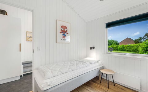 Picabo - 750M to the Fjord: Træ, Soveværelse, Seng, Bed Frame, Sengetøj, Hårdttræ, Planke, Sengetøj, Maling, Madras