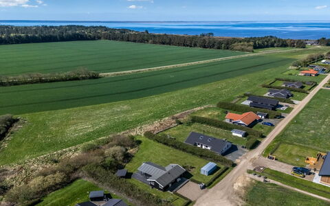 Holm - 700M to the Fjord: Sommerhus, Hjem, Hus, Tag, Veranda, Estate, Sidespor, Garden Bygninger, Stuehus, Gård