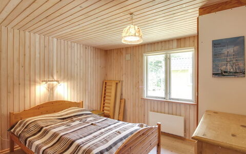 Jaane - 650M to the Fjord: Tag, Sommerhus, Hjem, Skygge, Sidespor, Stuehus, Veranda, Udendørs Struktur, Garden Bygninger