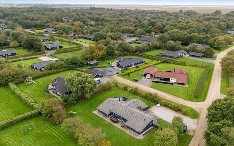 Martina - 560M to the Fjord: Landskab, Boligområde, Hus, Almindeligt, Tag, Hjem, Landdistrikt, Land Lot, Estate, Mark