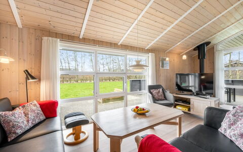 Tinka - 1.2Km to the Fjord: Træ, Indretning, Gulvbelægning, Loft, Etage, Værelse, Stue, Trægulve, Sommerhus, Hårdttræ
