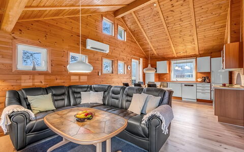 Gretje - 650M to the Fjord: Træ, Loft, Hjem, Hus, Sommerhus, Bjælkehytte, Stue, Hårdttræ, Bejdse