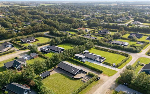 Robertha - 800M to the Fjord: Boligområde, Landskab, Fugleperspektiv, Almindeligt, Land Lot, Luftfotografering, Hjem, Urban Design, Forstad, Landdistrikt
