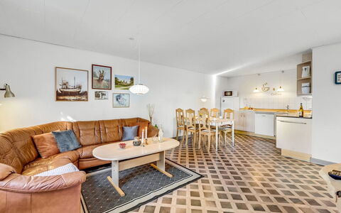 Gertraude - 17Km to the Fjord: Blå, Busk, Sommerhus, Bunddække, Have, Estate, Skygge, Landscaping, Stuehus, Eco Hotel