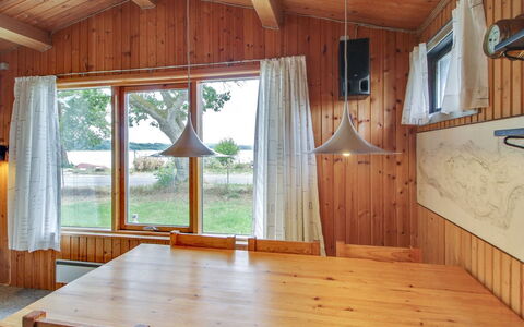 Graa: Tag, Hus, Land Lot, Hjem, Sommerhus, Estate, Garden Bygninger, Skygge, Bjælkehytte, Landscaping