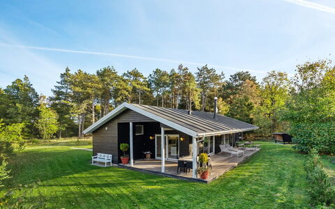 Elfriede - 400M to the Fjord: Gulvbelægning, Indretning, Træ, Etage, Trappe, Loft, Bejdse, Trægulve, Hårdttræ, Gelænder